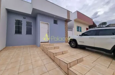 Linda casa térrea com 3 dormitórios, excelente acabamento e amplo quintal no condomínio vila romana