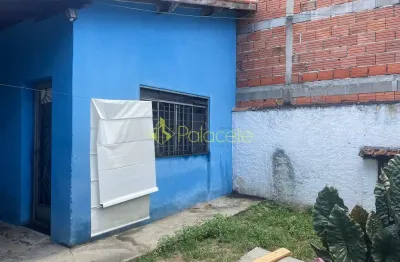 Casa à venda 2 dormitórios e com amplo terreno, jardim eloyna, pindamonhangaba, sp
