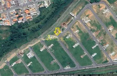 Terreno de 365,06 m² no bosque da imperatriz, localizado ao lado de uma praça em condomínio complet