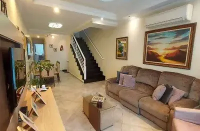 Casa com 4 quartos à venda na Rua Liberdade, Embaré, Santos