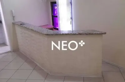 Excelente conjunto comercial, com duas entradas, em santos