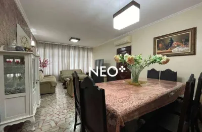 Casa ampla, no coração do gonzaga, em santos a venda