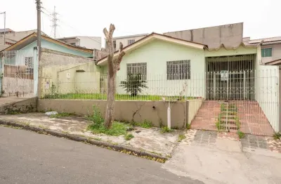 Casa com 3 quartos para alugar na Rua Leonilda Duarte da Rosa, 579, Alto Boqueirão, Curitiba