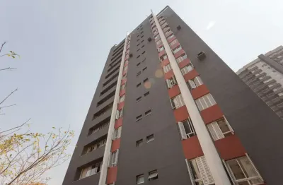 Apartamento com  3 quartos e 2 vagas no água verde para locação