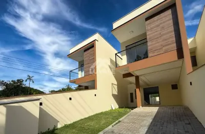 Geminado duplex | ilha da figueira | 3 quartos (1 suíte) | 143m²