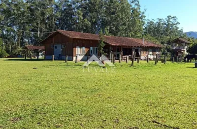 Casa com 3 quartos à venda na Rua Luiz Sarti, 1, Nereu Ramos, Jaraguá do Sul