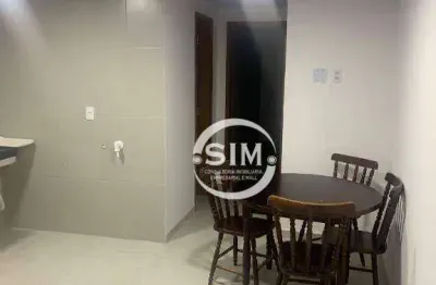 Apartamento com 1 dormitório para alugar, 50 m² por r$ 2.250,00/mês - jardim flamboyant - cabo frio/rj