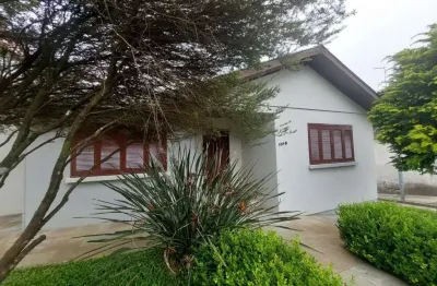 Casa à venda em caxias do sul, jardim eldorado - semi mobiliada, com churrasqueira e garagem