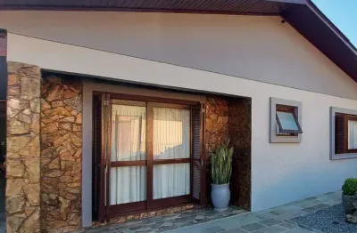 Casa com 3 quartos à venda na Rua Almerinda P. Balin, 323, Serrano, Caxias do Sul