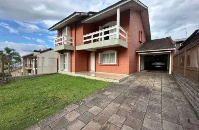 Casa á venda com 4 dormitórios no Jardim Eldorado em Caxias do Sul