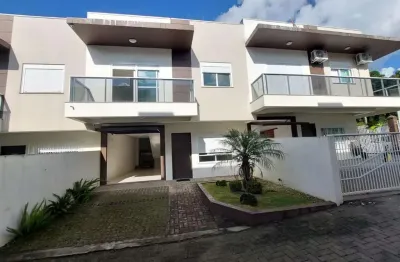 Casa com 3 quartos à venda na Rua Vitorio Tatto, 197, Ana Rech, Caxias do Sul