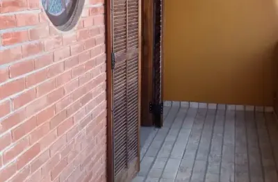 Casa sobrado com edícula nos fundos, 05 dormitórios, 02 suítes, 02 vagas cobertas. vila antônio. butantã. sp.  casa grande!