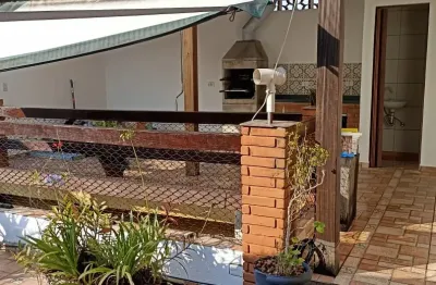 Casa sobrado com edícula nos fundos, 05 dormitórios, 02 suítes, varanda, churrasqueira, ar condicionado, 02 vagas cobertas. vila antônio. são paulo.  ótima casa!!!