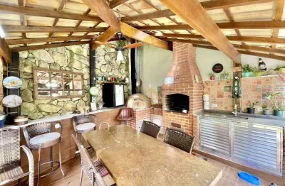 Casa com 3 dormitórios à venda, 183 m² por r$ 1.280.000,00 - chácara santa lúcia - carapicuíba/sp