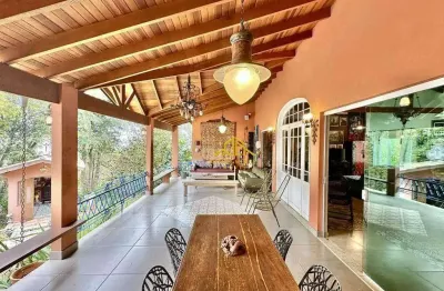 Casa com 4 quartos à venda, 354 m² por R$ 1.750.000 - Paisagem Renoir - Cotia/SP