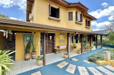 Casa com 4 quartos à venda, 240 m² por R$ 2.200.000 - Granja Viana - Nova Higienópolis - Jandira/SP