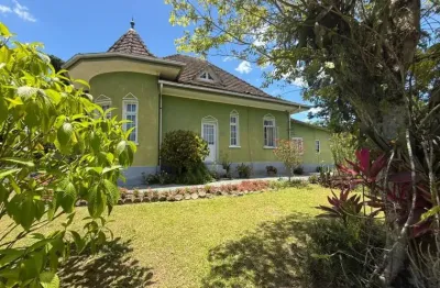 Casa no Bairro Testo Salto em Blumenau com 4 Dormitórios (1 suíte)