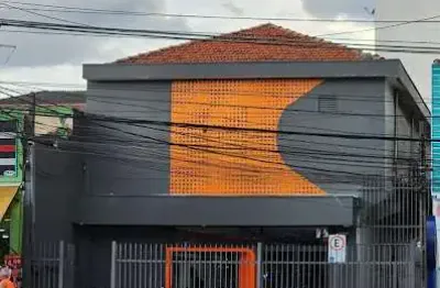 Prédio comercial em localização privilegiada Comercial na Av.Mateo Bei