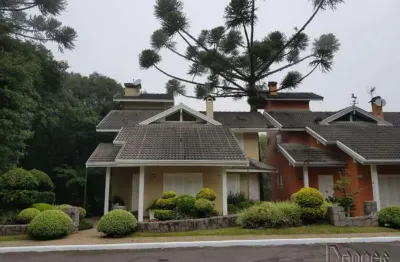 Casa com 3 quartos à venda no Centro, Gramado 