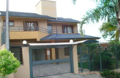 Casa com 4 quartos à venda na Vila Nova, Novo Hamburgo 