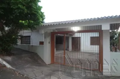Casa com 3 quartos à venda no São Jorge, Novo Hamburgo 