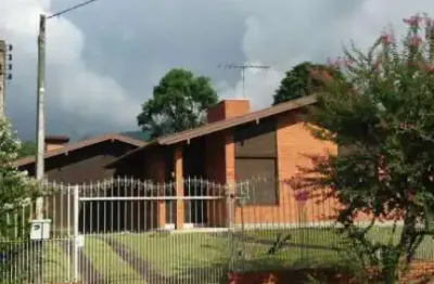 Casa com 3 quartos à venda no Centro, Araricá 