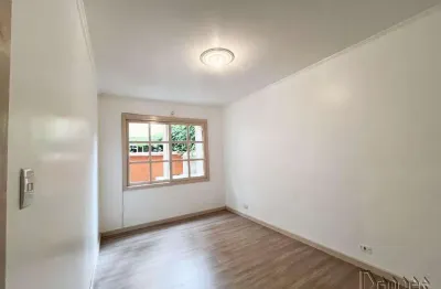 Apartamento com 2 quartos à venda no Navegantes, Porto Alegre 