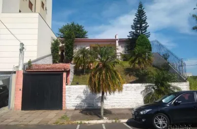 Casa com 3 quartos à venda no Centro, Campo Bom 
