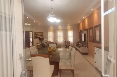 Casa com 3 quartos à venda no Jardim Marilú, Mirassol 