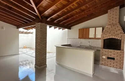 Linda casa à venda com suíte e área gourmet,  no jardim alvorada, em mirassol/sp!