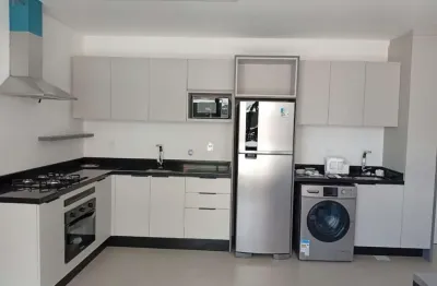 Apartamento com 1 quarto para alugar na avenida marinheiro max schramm, 2701, jardim atlântico, florianópolis, 42 m2 por r$ 4.500