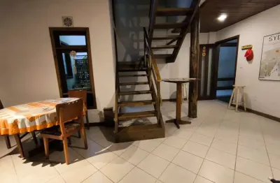 Casa em condomínio fechado com 4 quartos para alugar na rodovia francisco magno vieira, 4023, campeche, florianópolis, 200 m2 por r$ 6.990