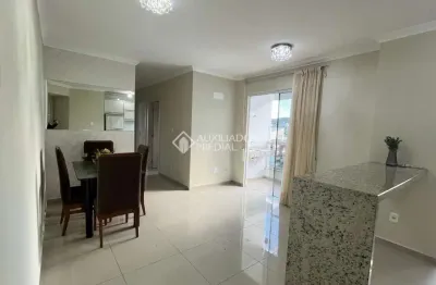 Apartamento com 3 quartos para alugar na avenida da pedra branca, 464, pedra branca, palhoça, 80 m2 por r$ 3.900
