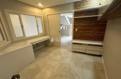 Casa com 3 quartos para alugar na rua araranguá, 49, centro, florianópolis, 145 m2 por r$ 9.000