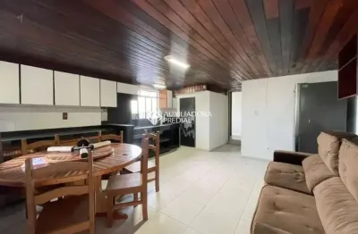 Casa com 2 quartos para alugar na rua oge fortkamp, 258, trindade, florianópolis, 90 m2 por r$ 3.800