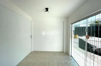 Ponto comercial para alugar na rua do gramal, 952, campeche, florianópolis, 55 m2 por r$ 3.450
