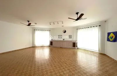 Casa com 3 quartos para alugar na rua ângelo la porta, 130, centro, florianópolis, 290 m2 por r$ 10.000