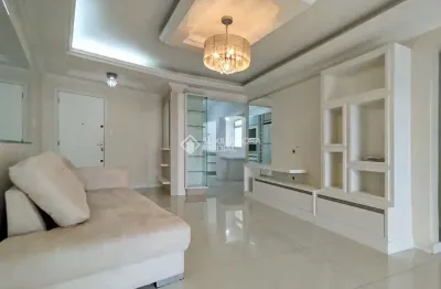 Apartamento com 3 quartos para alugar na praça olívio amorim, 112, centro, florianópolis, 112 m2 por r$ 6.000