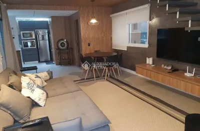 Casa com 3 quartos para alugar na rua laurindo januário da silveira, 4577, lagoa da conceição, florianópolis, 140 m2 por r$ 13.000