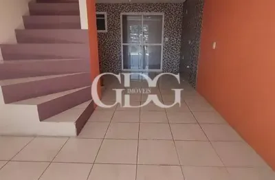 Sobrado triplex à venda no morada dos alpes, em caxias do sul-rs.