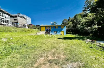 Casa à venda no bairro charqueadas, em caxias do sul-rs.