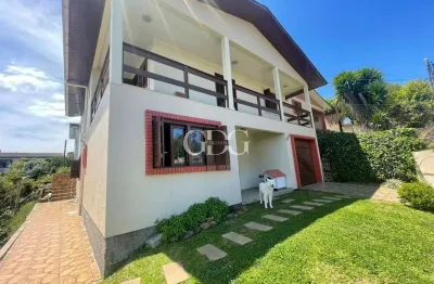Casa de 2 pisos e 2 moradias à venda no bairro diamantino, em caxias do sul, rs.