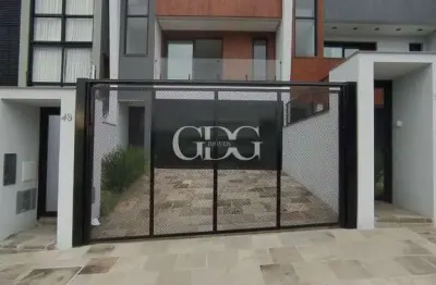 Casa nova com três pavimentos à venda no bairro vinhedos, em caxias do sul - rs.