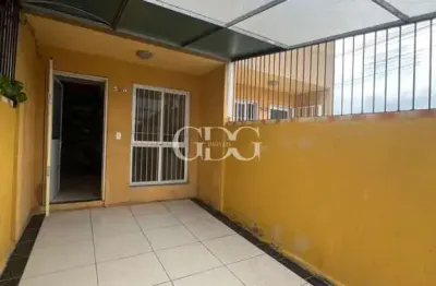 Sobrado com entrada individual à venda no bairro são victor cohab, em caxias do sul-rs.