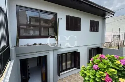 Casa à venda no Sagrada Família, Caxias do Sul 