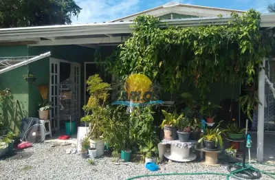Casa com 2 quartos à venda na rua 19 de dezembro, 12, riviera, matinhos por r$ 280.000