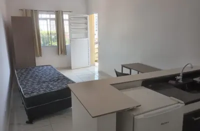 Kitnet/excelente localização -01 pequena $1300,00- maior $1.450,00- venha conhecer!!