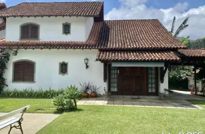 Casa com 3 quartos à venda no ermitage, teresópolis , 148 m2 por r$ 850.000
