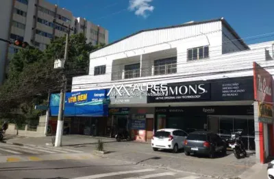 Excelente sobreloja para locação, em bairro nobre, ampla e arejada.  em boa localização, na avenida principal, de fácil acesso.