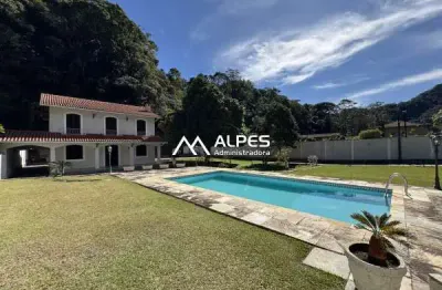 Casa em condomínio 5 quartos, alto padrão, perfeito para quem procura sossego .